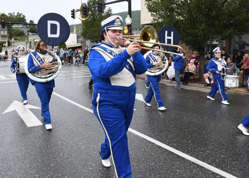 Fall Foliage Parade - North Adams MA - MaryAnn and Leon King ...